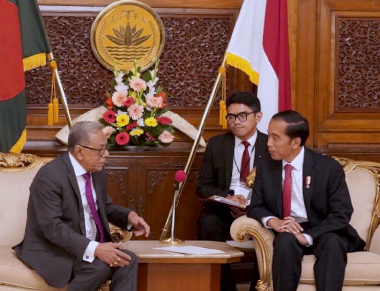 Presiden Joko Widodo saat melakukan pertemuan bilateral dengan Perdana Menteri Bangladesh Sheikh Hasina di Kantor Perdana Menteri Bangladesh, Dhaka, Minggu, 28 Januari 2018. (Foto: Biro Pers Setpres)