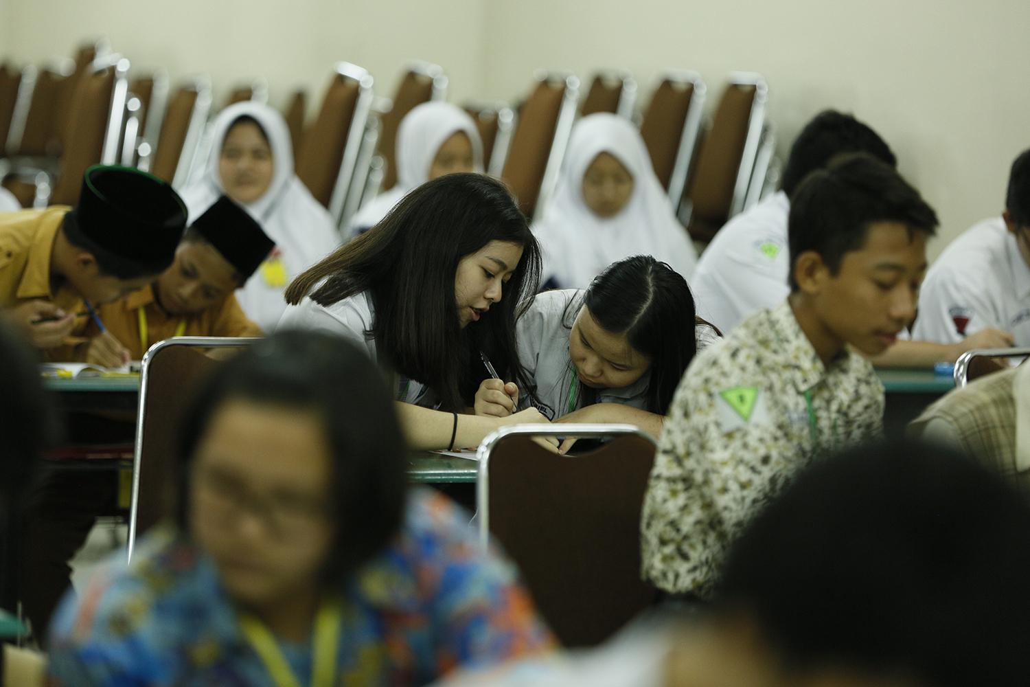 Suasana pelaksanaan Olimpiade IPA ASTEC 2018 , Minggu 28 Januari 2018 di SMA Al-Hikmah Surabaya. (FOTO: Nabil Fasichulisan Afandi).