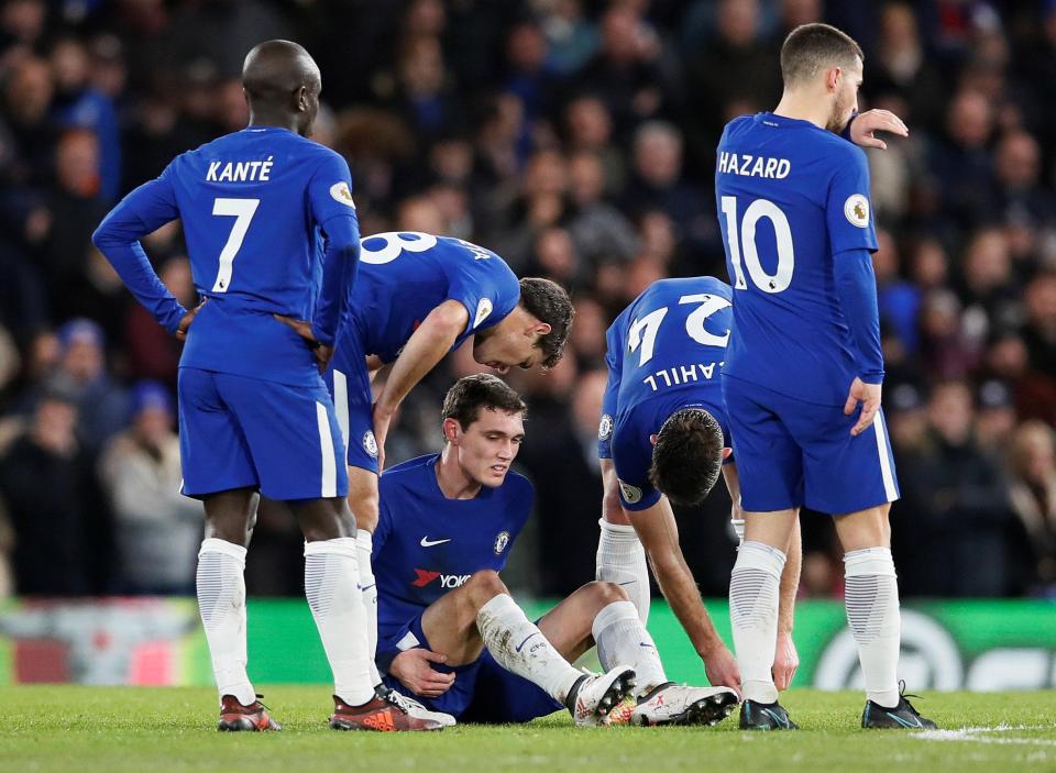 Chelsea mengalami kekalahan telak di kandang sendiri atas Bouernemouth 0-3, dini hari tadi. foto:afp