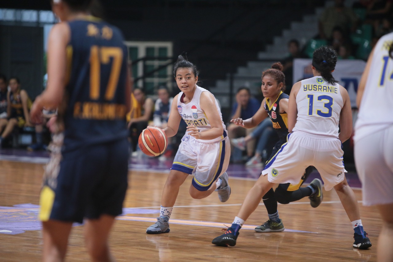 Tim Basket Merpati Bali, sudah dipastikan lolos ke babak final Srikandi Cup. (foto: hrs/ngopibareng)