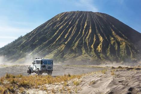 Bromo dengan sejuta pesonanya. foto:dok