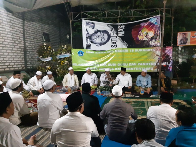 Gus Ipul saat menghadiri tahlil untuk Ahmad Budi Cahyono di Sampang, Madura 6 Februari lalu. (Foto: Ngopibareng,id)