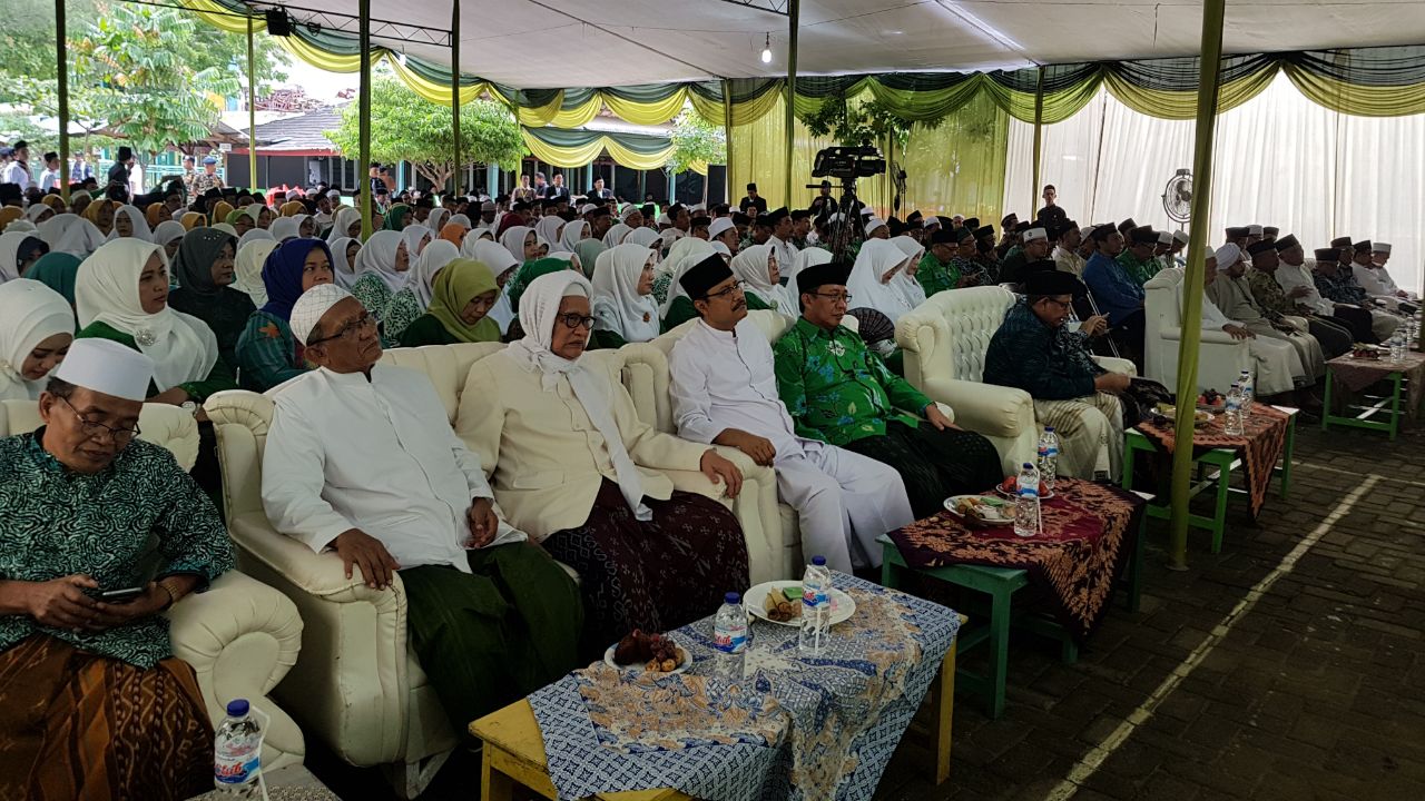 Cagub Saifullah Yusuf bersama sejumlah ulama di Tuban. (Foto : istimewa)