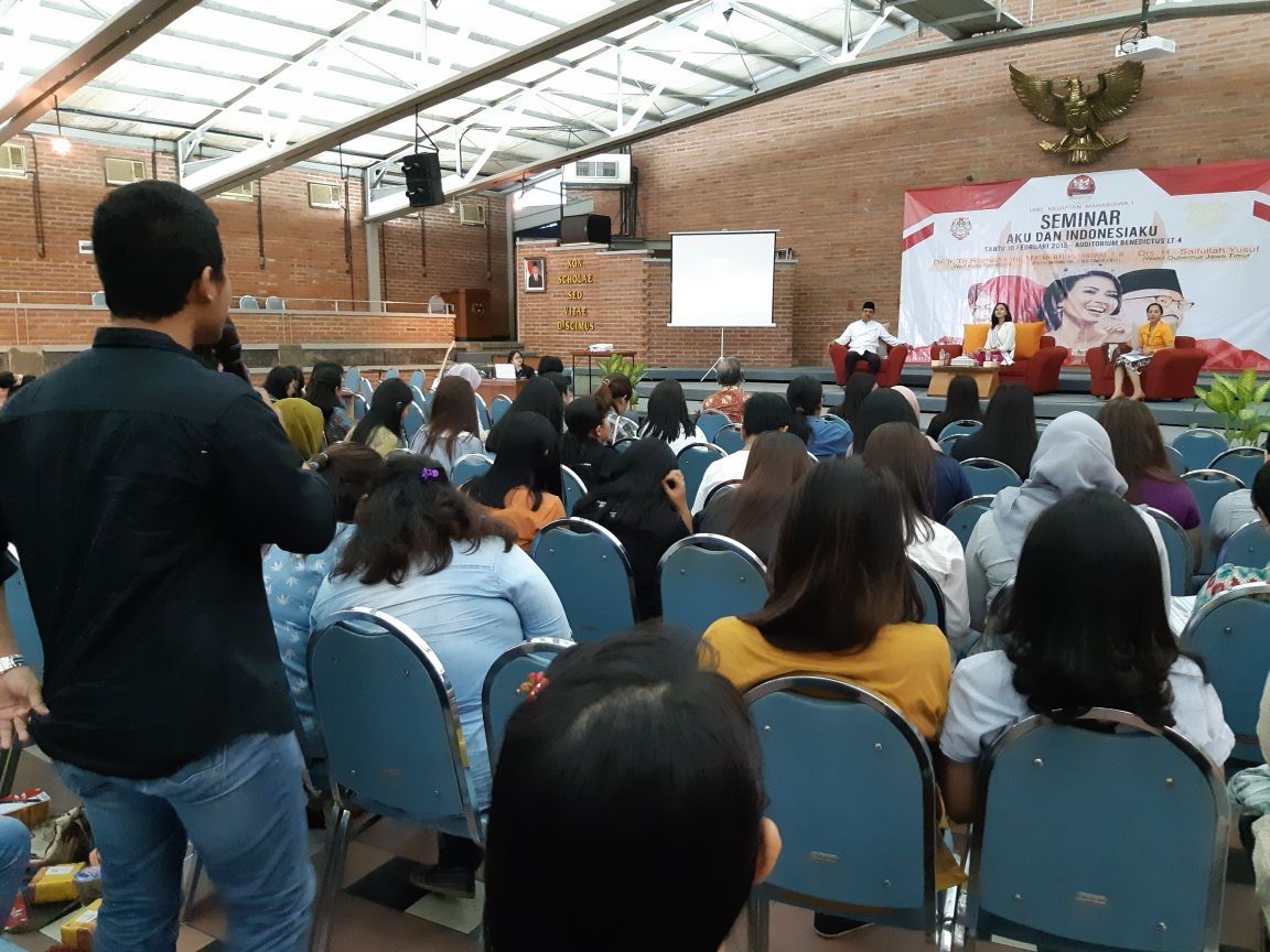 Wagub Saifullah Yusuf saat menghadiri seminar di UWM. (Foto : ngopibareng.id)