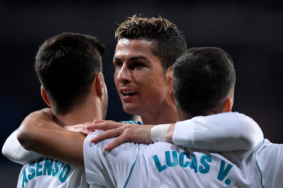 Cristiano Ronaldo merayakan hattrick ke gawang Socieded dalam lanjutan La Liga Spanyol, dini hari tadi. foto;afp