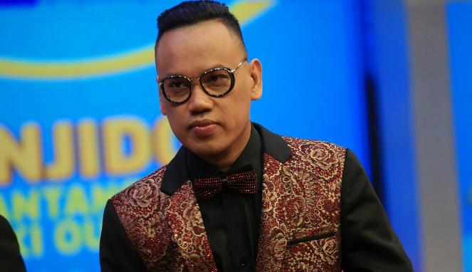 Presenter sekaligus pesulap Uya Kuya turut memerangi narkoba.