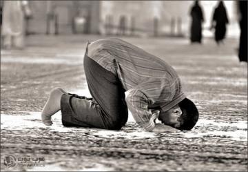 Shalat Tasbih yang dianjurkan. (Foto:dok/Ngopibareng.id) 