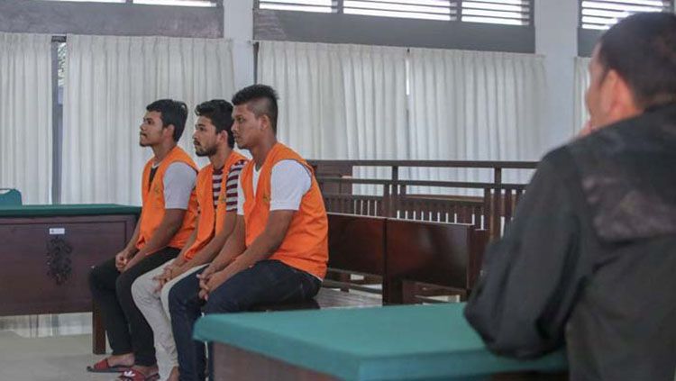 Tiga pemain PSAP Sigli dalam persidangan . Foto:serambiindonesia