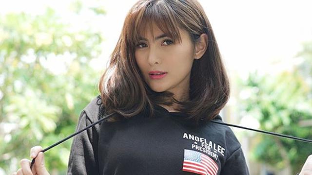 Artis sekaligus model cantik Angela Lee.