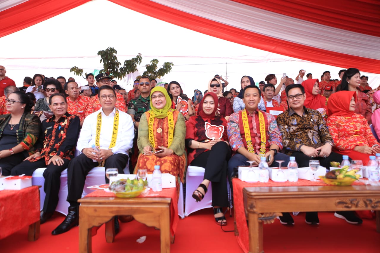 Tetamu penting yang tak berhenti berdecak. Foto:Kemenpar
