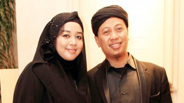 Opick dan sang istri, Dian Rositaningrum.