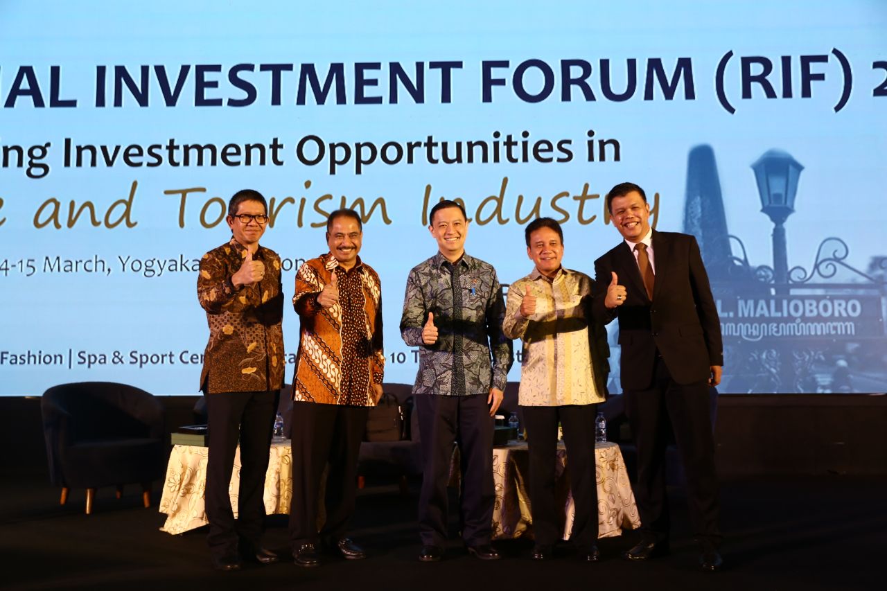 Menpar mengawal investasi. Foto:Kemenpar