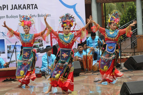 Seru tenan kehebohan ini. foto:istimewa