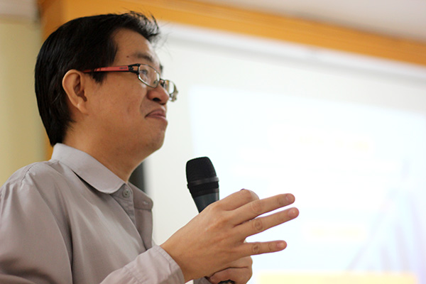 Prof.Tavio saat memberikan kuliah tamu. (Foto: http://struktur.ub.ac.id) 