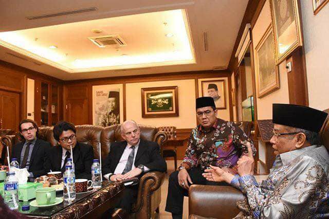 Kiai Said Aqil Siroj, bersama Duta Besar Amerika Serikat (AS) untuk Indonesia Joseph R Donovan di PBNU. (foto: ist)