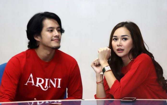 Morgan Oey dan Aura Kasih.