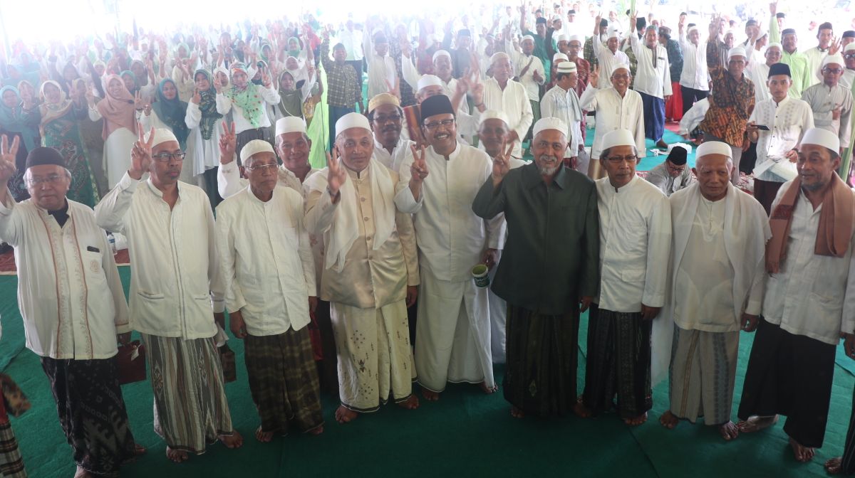 Gus Ipul bersama KH Idris Hamid.