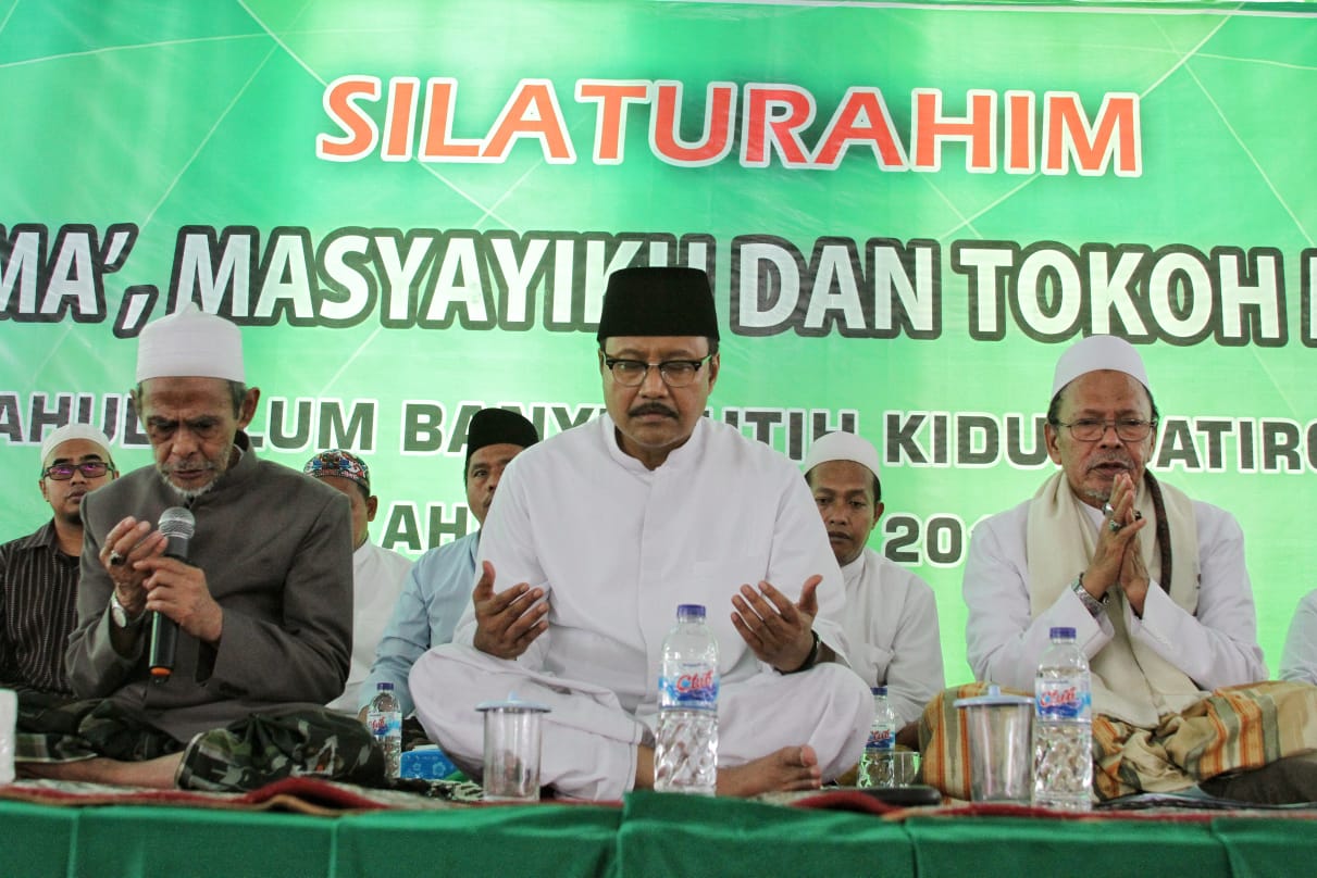 Berlangsung di Pondok Pesantren Miftahul Ulum Banyuputih Kidul Jatiroto Lumajang, deklarasi para ulama ini digelar dengan dihadiri langsung oleh Gus Ipul, Minggu, 8 April 2018. (Foto: Istimewa)