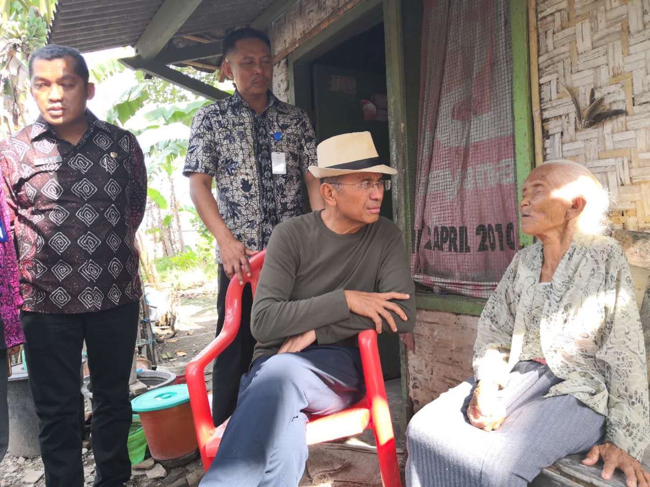 Di rumah seorang janda di Banyuwangi