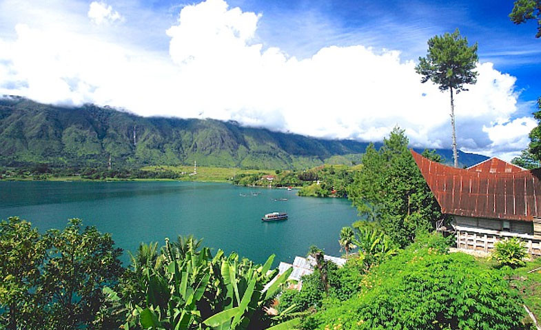 Ini panorama Tambora, kulinernya lha ayoh dicoba... foto:istimewa indopos