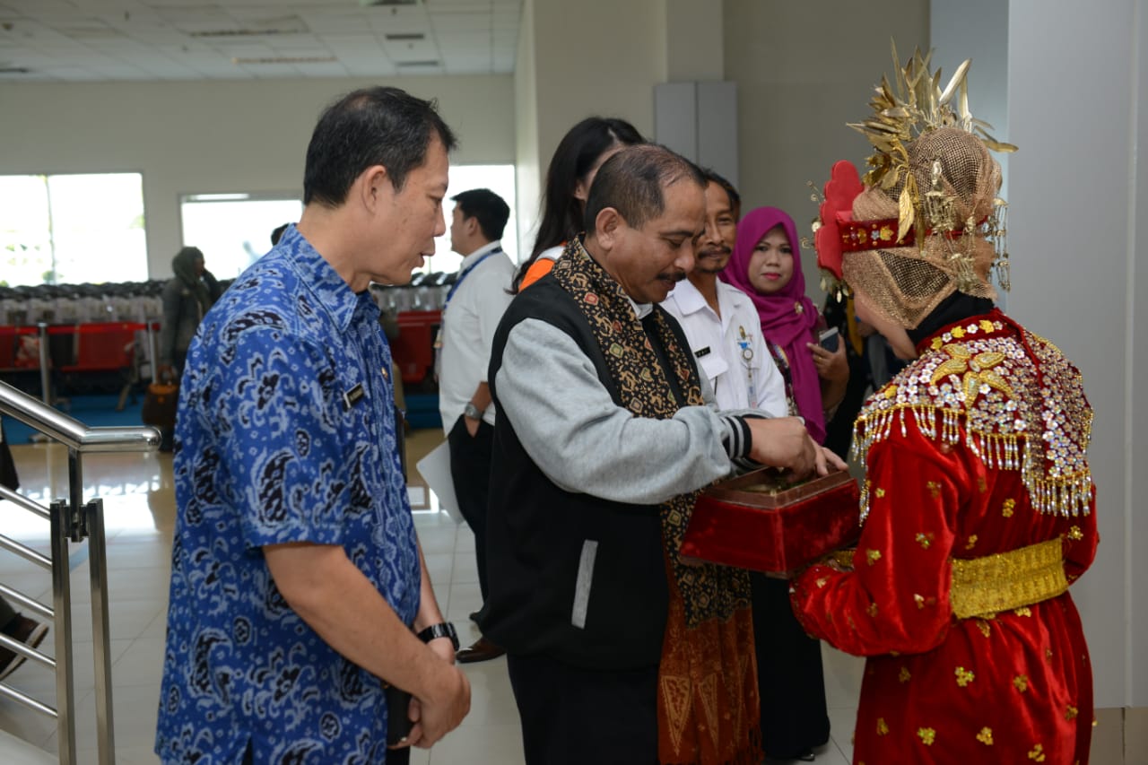 Menpar Arief Yahya tiba di Bangka. foto:kemenpar