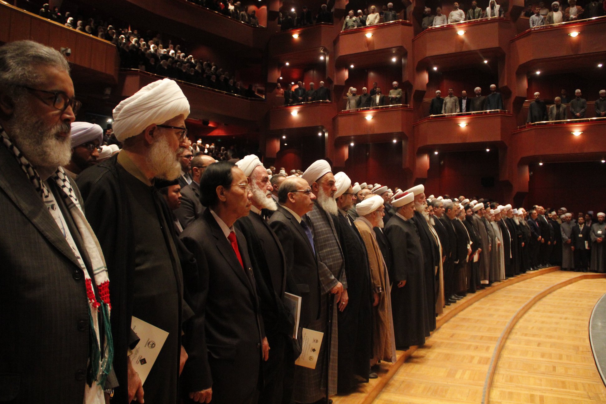 PARA ULAMA: Muktamar “Qudus Destinasi Kita” di Damaskus, Suriah. (foto: ist)