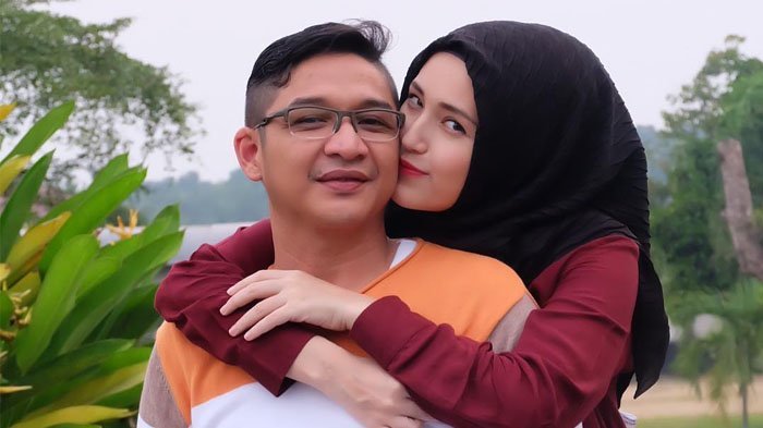 Pasha dan istri, Adelia Wilhelmina. foto: instagram/adeliapasha.