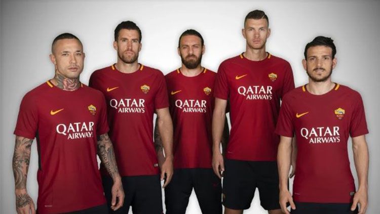 Jersey baru AS Roma yang akan dipakai di laga melawan Liverpool, Rabu, 25 April 2018, dinihari nanti. foto;asroma