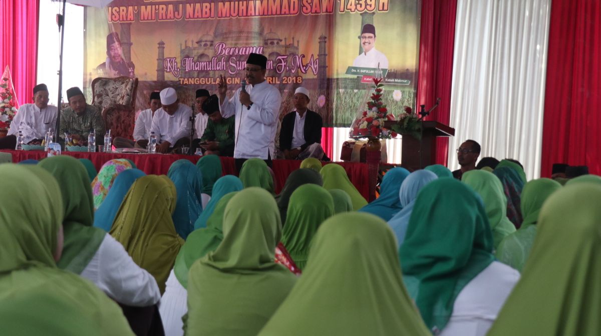 Gus Ipul saat menghadiri Istighosah yang digelar ibu-ibu Muslimat Sidoarjo di Jungle Water Park, Tanggulangin, Rabu, 25 April 2018. (Foto: ist)