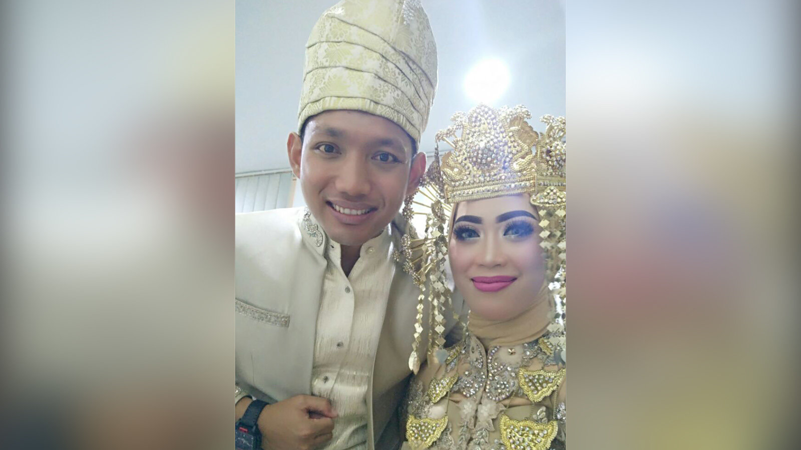 Pasangan Briptu Nova dan Briptu Andik Riyanto.