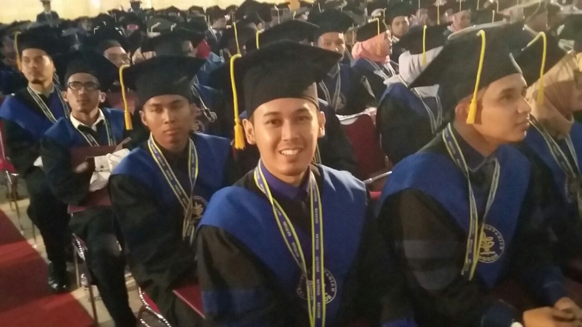 Rahmat Budiarto wisuda Magistes Agronomi dan Hortikultura di Institut Pertanian Bogor (IPB).