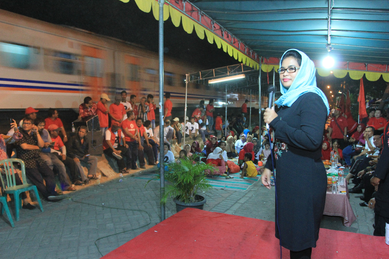  Puti Guntur Soekarno di Kelurahan Sememi, Benowo, Kota Surabaya, Selasa, 1 Mei 2018, malam.