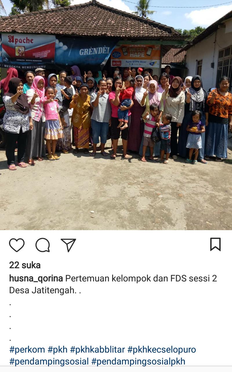 Pertemuan kelompok PKH di Desa Jati Tengah, di kecamatan Selopuro, Kabupaten Blitar.