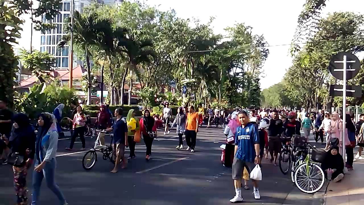 Car Free Day di Jalan Raya Darmo.