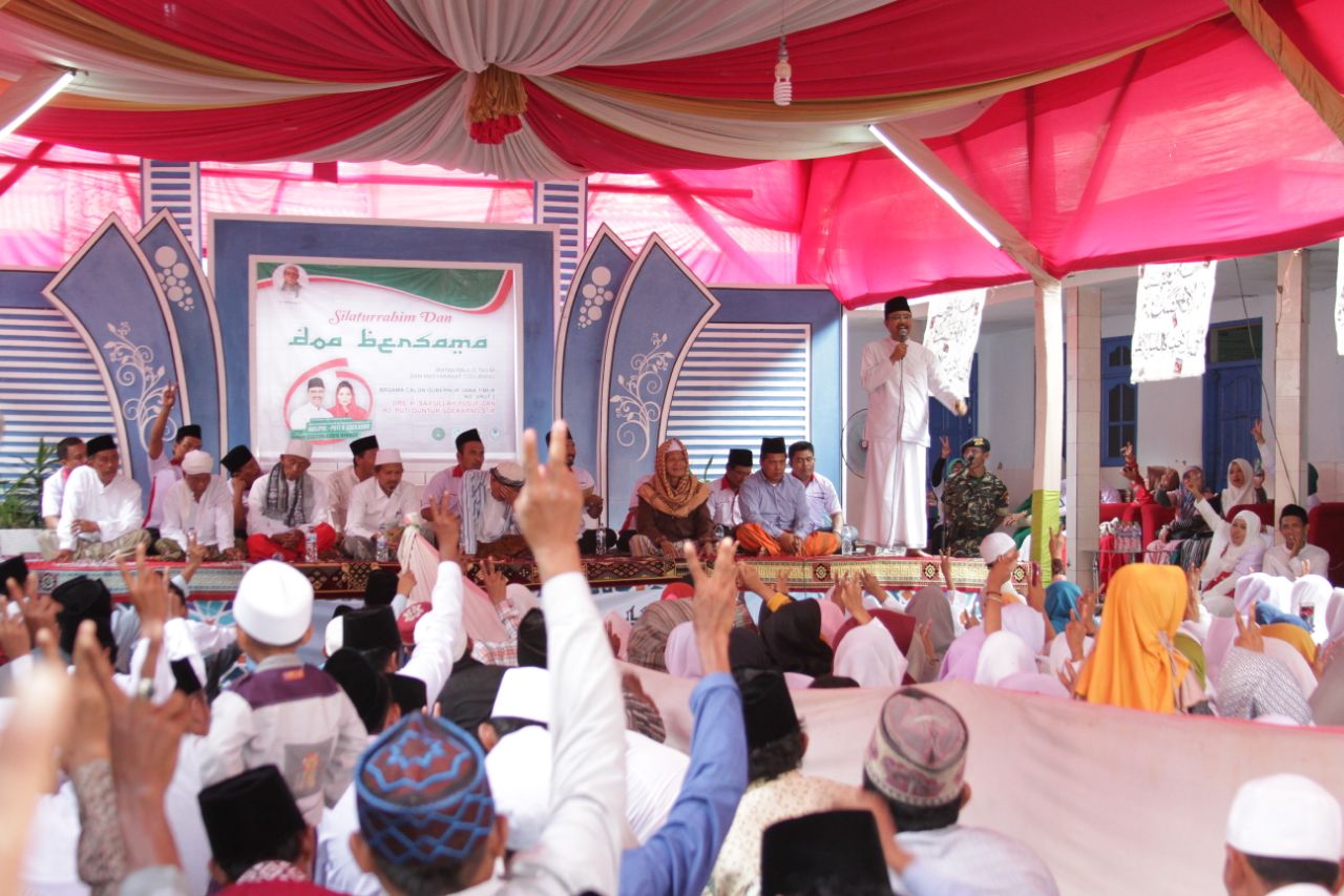 Gus Ipul menghadiri silaturahmi dan doa bersama ikatan majelis taklim masyarakat Desa Togubang, Kecamatan Geger, Bangkalan, Sabtu, 5 Mei 2018.