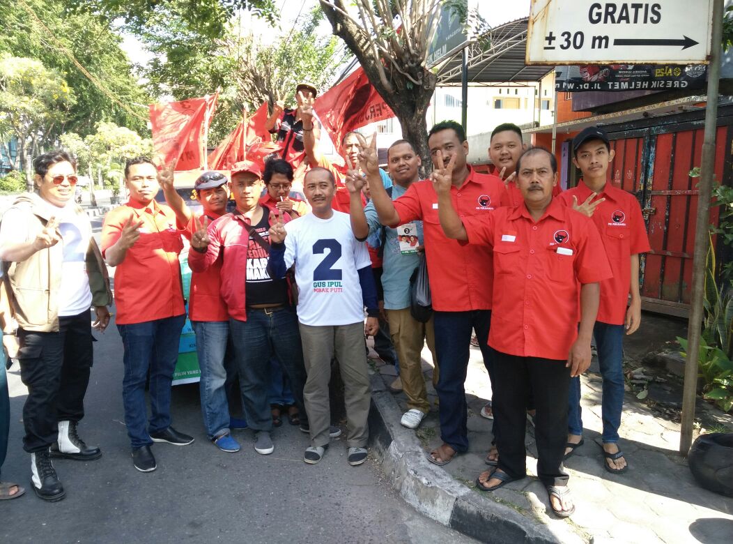 PDI Perjuangan di berbagai daerah di Jawa Timur, menggelar kampanye keliling kampung, Minggu, 5 Mei 2018.