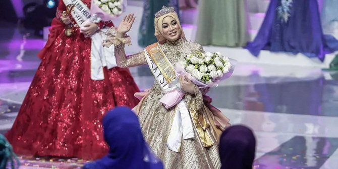 Pemenang Putri Muslimah Asia 2018, Uyaina Arshad asal Malaysia.