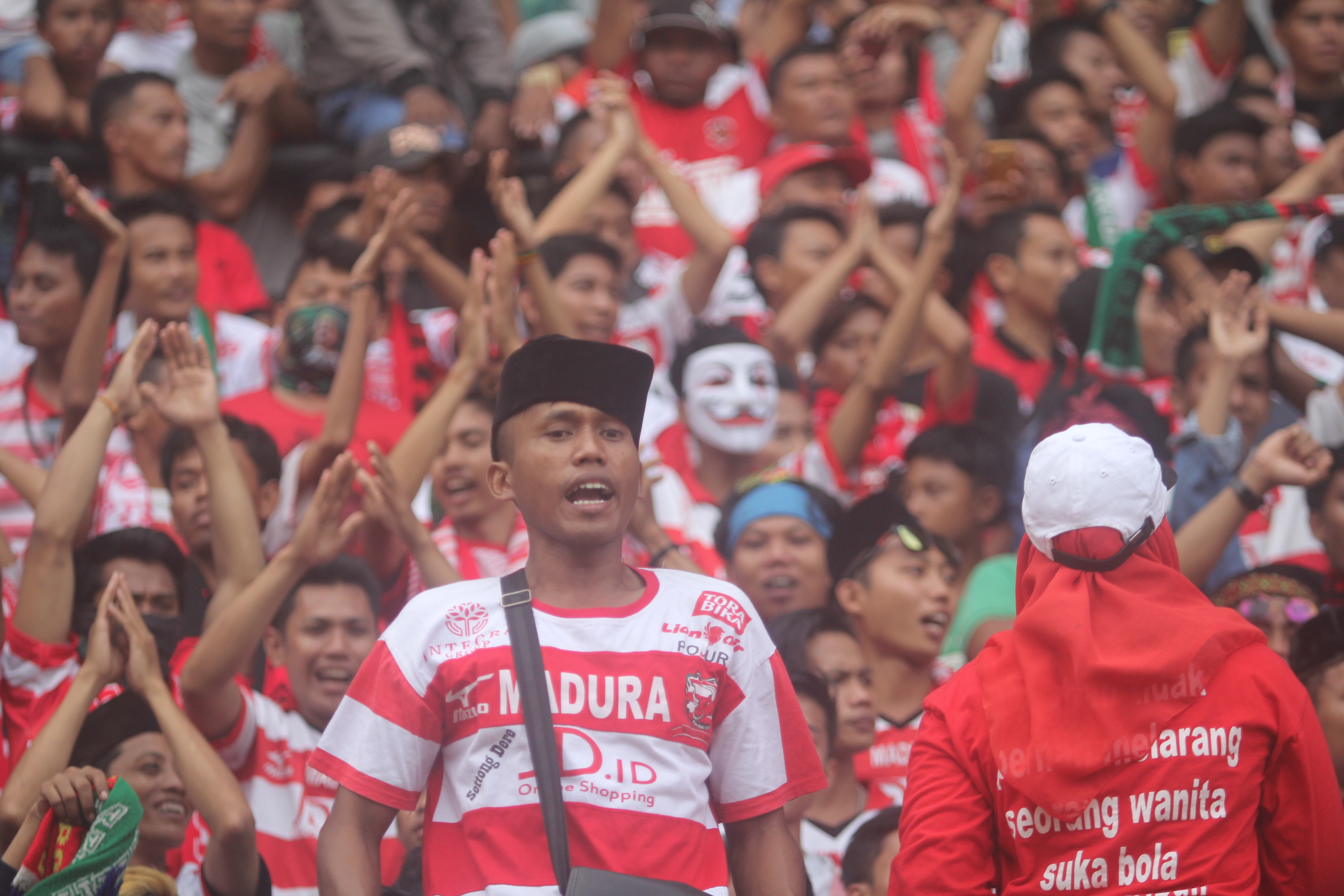 Suporter Madura United. foto;tom/ngopiberang.id