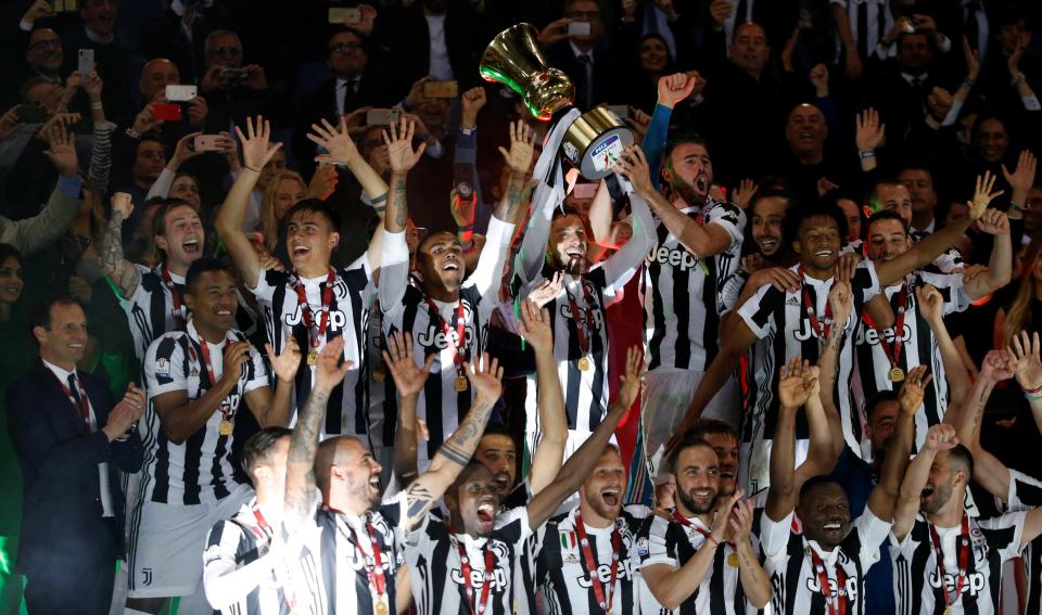 Juventus merayakan gelar Piala Coppa Italia. foto:reuters