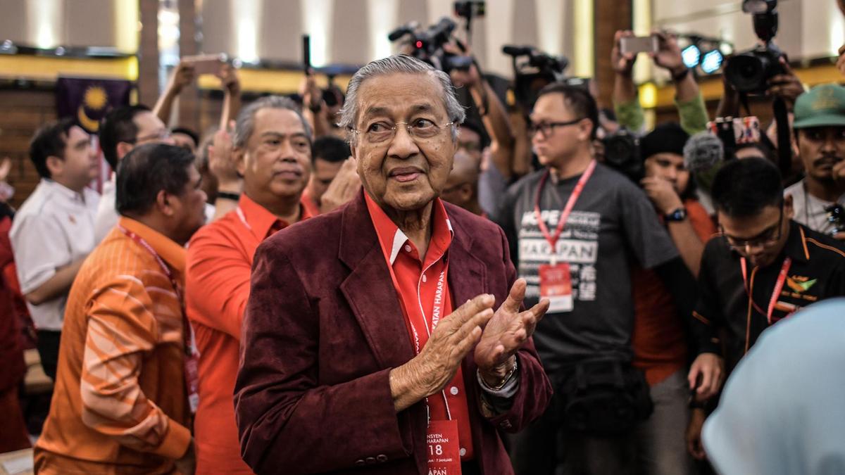 Mahathir Mohamad.