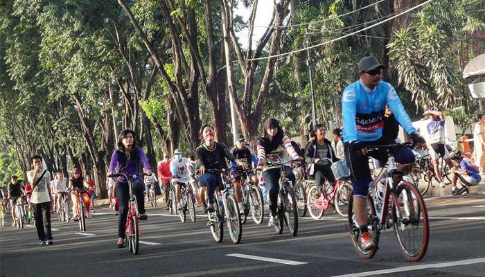 Ilustrasi suasana car free day di Jalan Raya Darmo. (Foto: Dokumentasi)