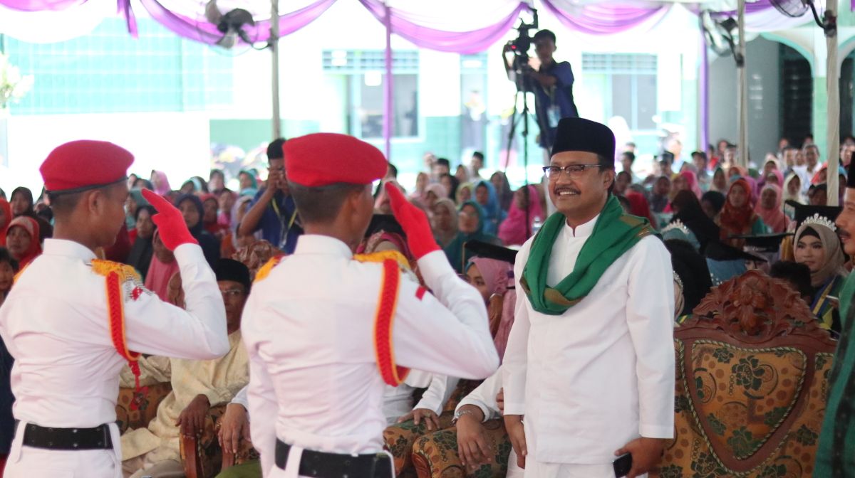 Gus Ipul saat hadir di acara Haflah Akhirussanah SMP dan SMK Islam Tikung Lamongan, Sabtu, 12 Mei 2018, di Lamongan.