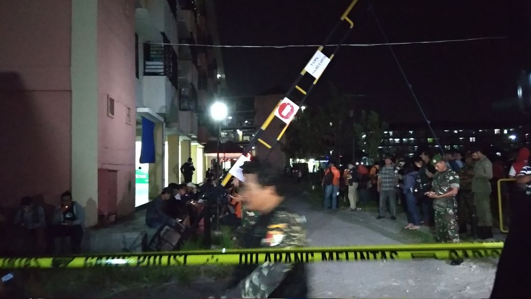 Situasi di Rusun Wonocolo, Sepanjang Sidoarjo yang terjadi ledakan di lantai 2 Blok B. 