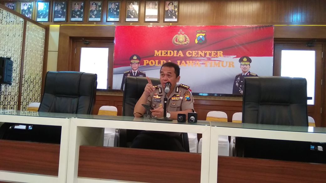 Kabid Humas Polda Jatim, Kombes Pol Frans Barung Mangera