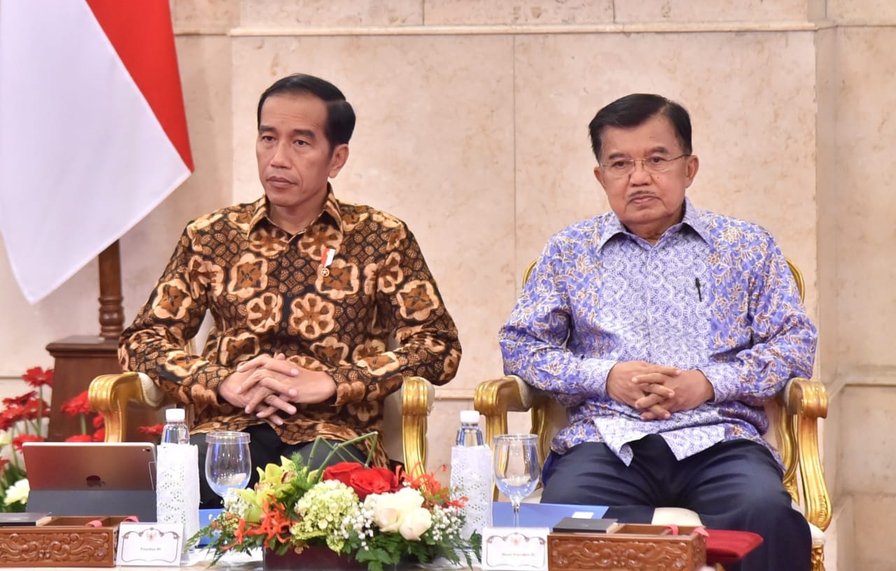 Presiden dan Wakil Presiden saat  Rapat Kabinet Paripurna di Istana Negara, Jakarta, Rabu, 16 Mei 2018. (Foto: Biro Pers Setpres)