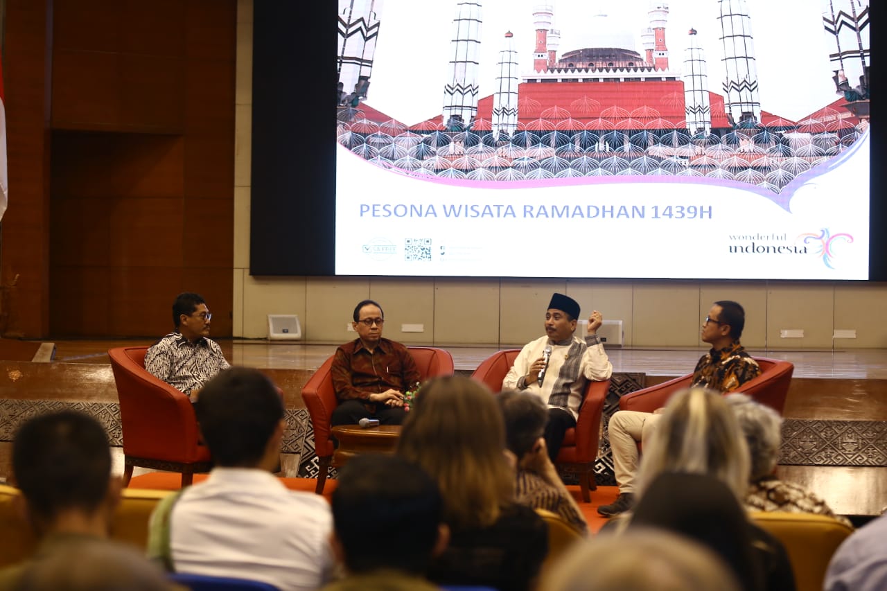 Menpar Arief Yahya, di Balairung Soesilo Sudarman, Jakarta.  foto:kemenpar