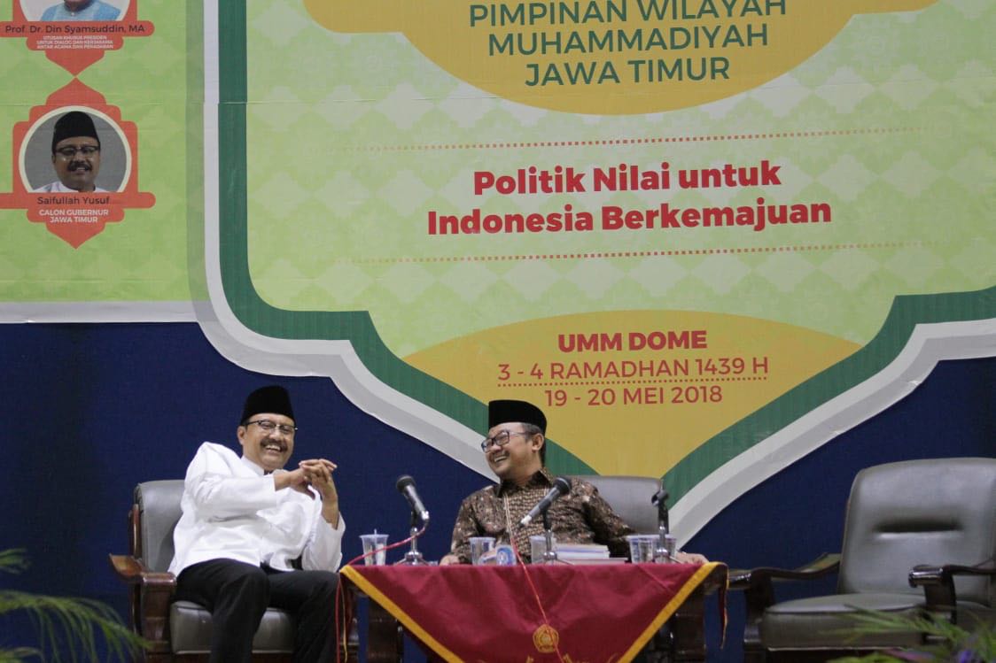 Gus Ipul bersilaturrahmi dengan keluarga besar Muhammadiyah, Sabtu (19/5) malam.