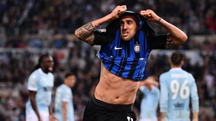 Pemain Inter Milan Matias Vecino meluapkan emosi usai membobol gawang Lazio, dini hari tadi. 