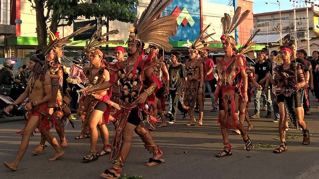 Syukur atas panenan yang melimpah. foto:kemenpar