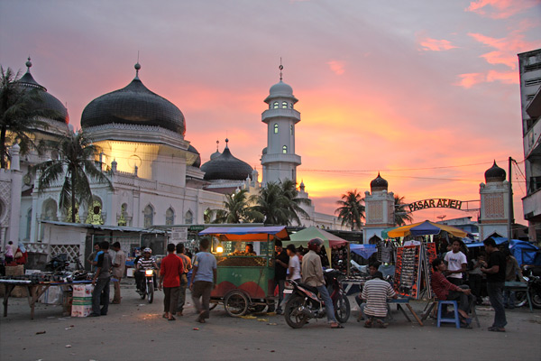 Suasana ramadan di Serambi Makkah kala senja. foto:kabaraceh